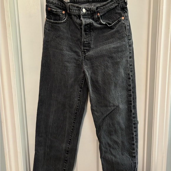 Levi’s Ribcage Straight Leg - Picture 2 of 4